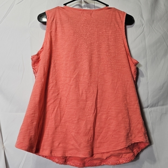 Liz Claiborne floral front pattern orangy/coral sleeveless top size PL - Picture 2 of 4